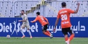 75 دقيقة.. التعادل 1-1 مستمر بين الأهلي وفاركو و3 تغييرات حمراء