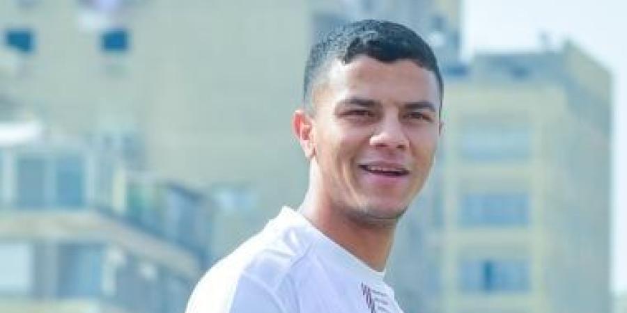 محمد شحاتة يخضع لفحوصات طبية فى الزمالك للاطمئنان على حالته