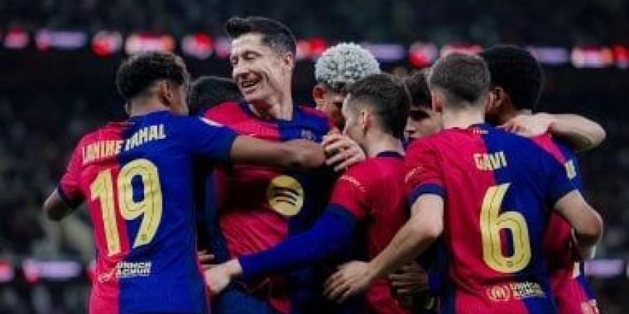 برشلونة يسحق ريال مدريد 5-2 ويتوج بكأس السوبر الإسبانى فى جدة.. فيديو