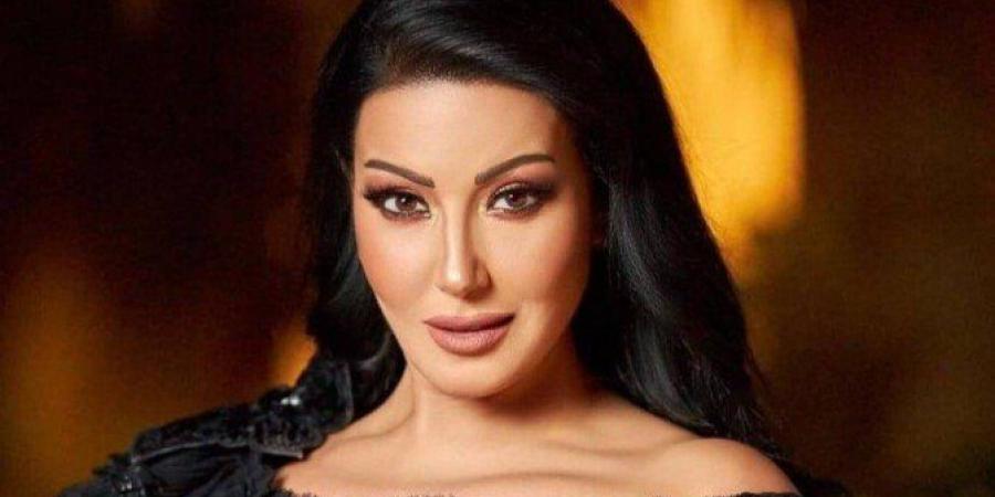 سمية الخشاب تبدأ التحضيرات لمسلسل «أم 44» وتشيد بتطور السعودية.. فيديو