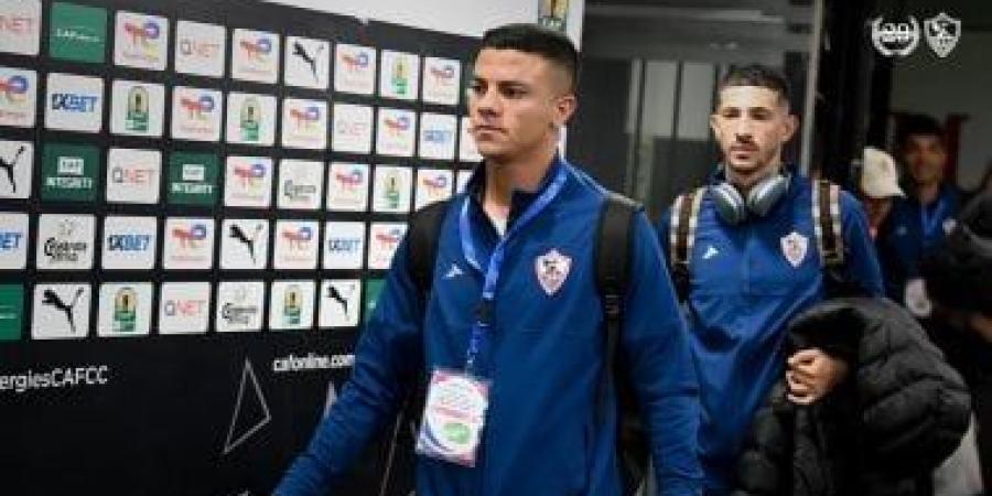 محمد شحاتة يؤازر الزمالك أمام بتروجت من مدرجات السلام