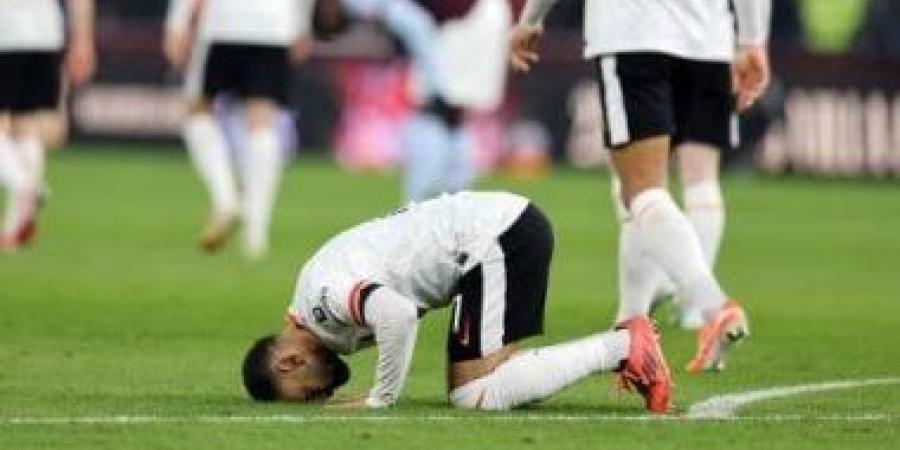 ليفربول يعود من أستون فيلا بتعادل 2-2 ومحمد صلاح يحطم أرقاما جديدة.. فيديو وصور