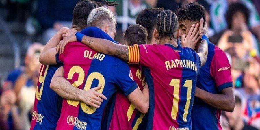 برشلونة يعود للتدريبات استعدادًا لمباراة لاس بالماس في الدوري