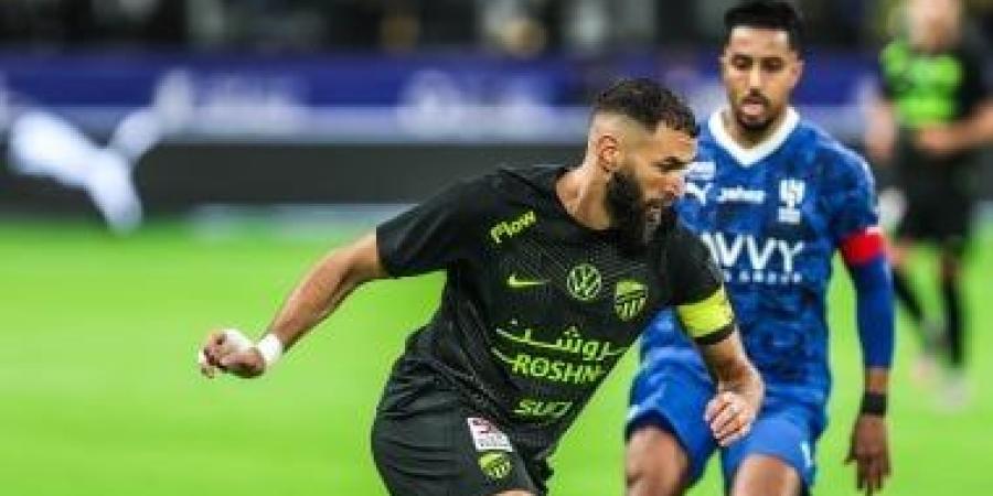 الخليج ضد الاتحاد.. بنزيما يقود النمور ومحمد شريف بديلا في الدوري السعودي