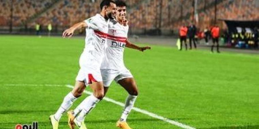 السعيد وماهر ودونجا فى وسط ملعب الزمالك أمام الأهلى بمباراة القمة